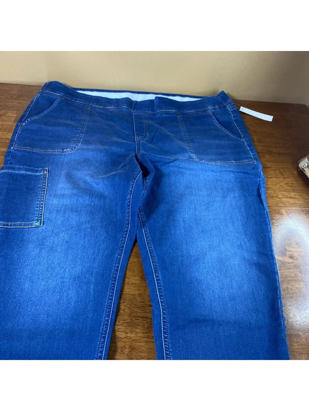 D&C Ladies Stretch Pull Up Jeans 5 Pockets One On Right Thigh 1X